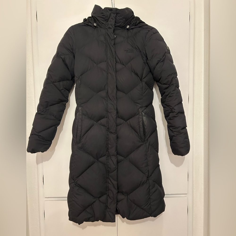 The North Face Long Puffer Jacket Women's (XS) Black Quilted Coat